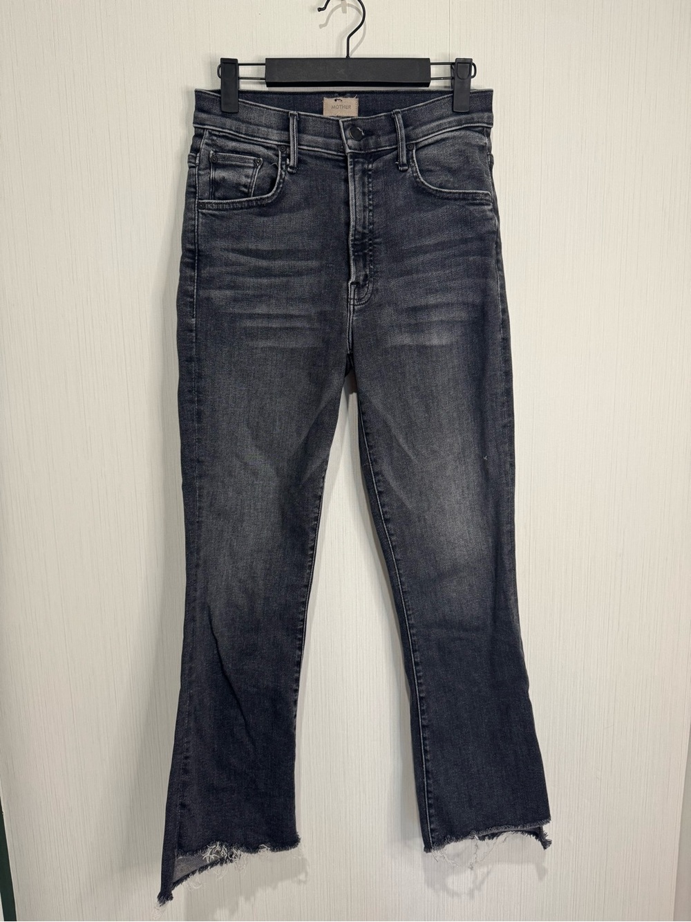 MOTHER The Insider Crop Step Fray Up in Smoke Black Jean Pants. 26.